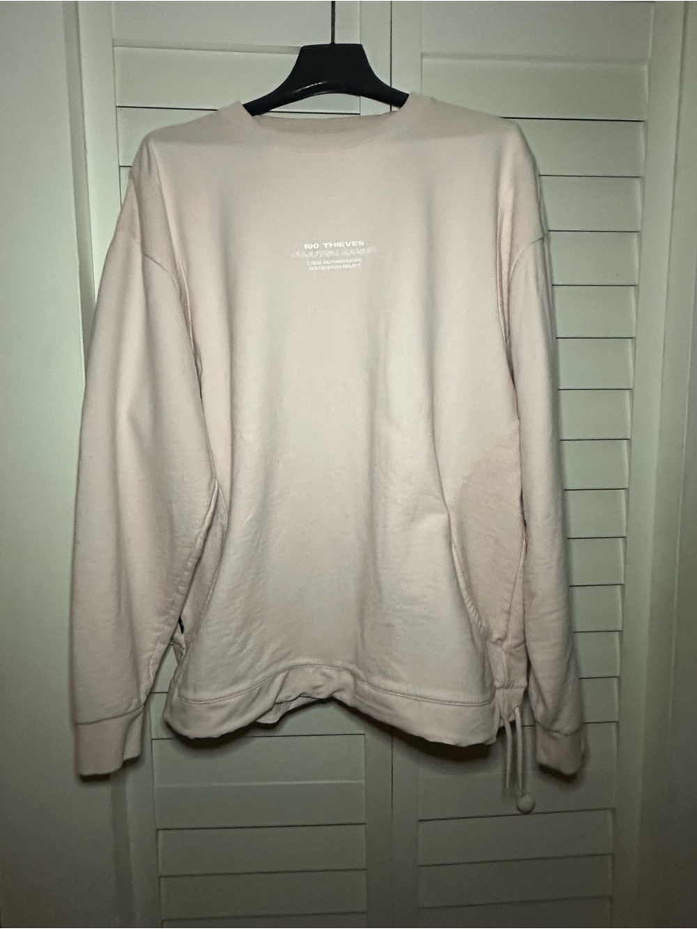 100 Thieves 2022 jujutsu kaisen. Men'sCrewneck Sweatshirt in Light Blush pink
